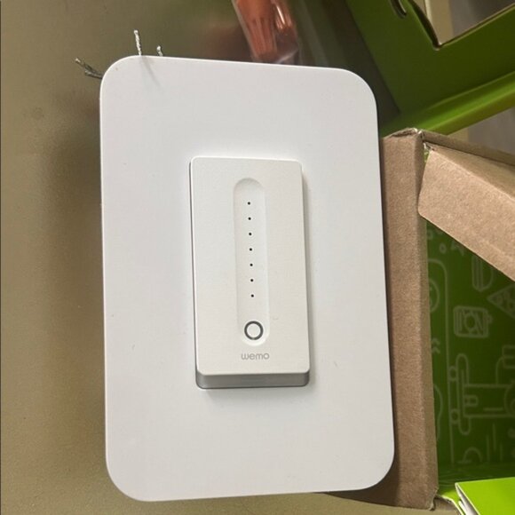 White Smart Light Switch - Picture 3 of 5